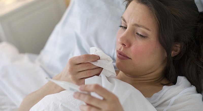 Triệu chứng viêm họng ở phụ nữ sau sinh